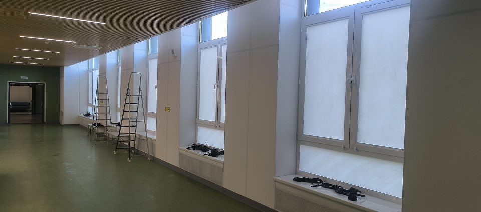 Матирование окон в школе в Московской области